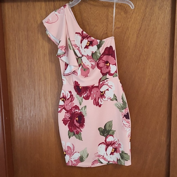 Floral One-Shoulder Ruffle Dress - Picture 2 of 2